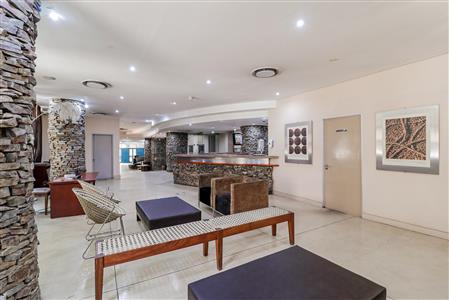 False - Apartment For Sale in Marshalltown, Johannesburg, Gauteng - M118001