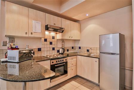 False - Apartment For Sale in Marshalltown, Johannesburg, Gauteng - M118001