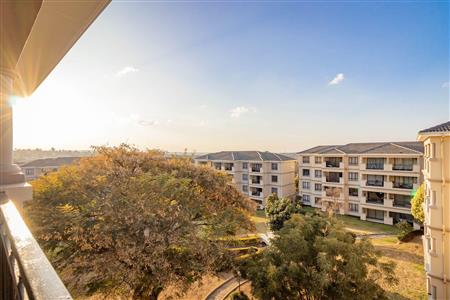 False - Apartment For Sale in Noordwyk, Midrand, Gauteng - M118061