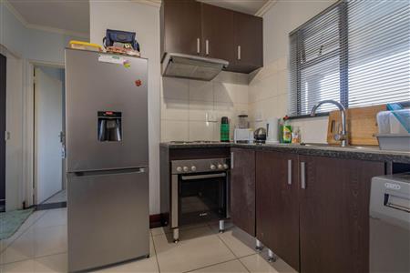 False - Apartment For Sale in Noordwyk, Midrand, Gauteng - M118061