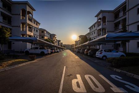 False - Apartment For Sale in Noordwyk, Midrand, Gauteng - M118061
