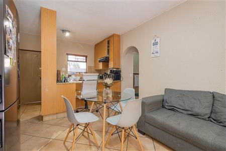 False - Apartment For Sale in Lonehill, Sandton, Gauteng - M118078