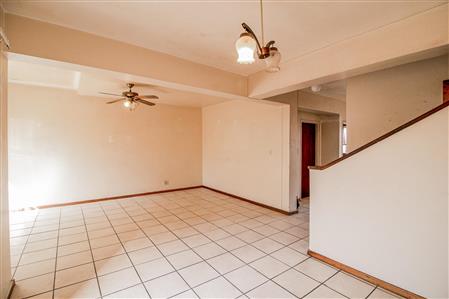 False - Townhouse For Sale in King Williams Town Central, King Williams Town, Eastern Cape - M119116