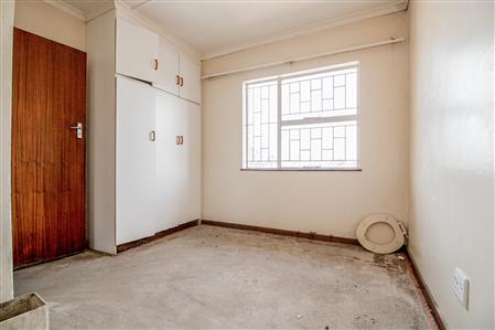 False - Townhouse For Sale in King Williams Town Central, King Williams Town, Eastern Cape - M119116