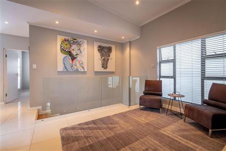 False - House For Sale in Craighall, Johannesburg, Gauteng - M119251