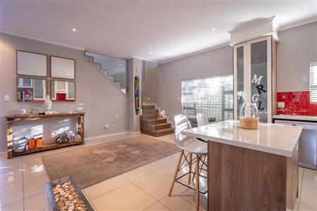 False - House For Sale in Craighall, Johannesburg, Gauteng - M119251