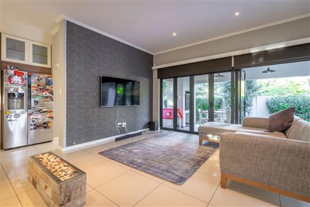 False - House For Sale in Craighall, Johannesburg, Gauteng - M119251
