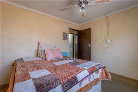 False - House For Sale in Lenasia South, Johannesburg, Gauteng - M119271