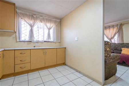 False - House For Sale in Lenasia South, Johannesburg, Gauteng - M119271
