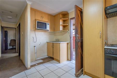 False - House For Sale in Lenasia South, Johannesburg, Gauteng - M119271