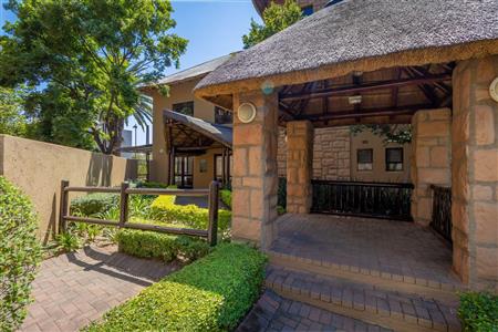 False - Apartment For Sale in Lonehill, Sandton, Gauteng - M119440
