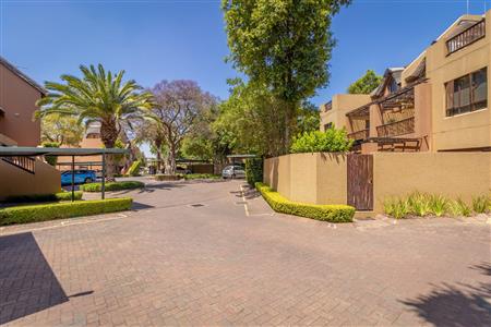 False - Apartment For Sale in Lonehill, Sandton, Gauteng - M119440