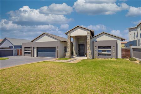 False - House For Sale in Copperleaf Estate, Centurion, Gauteng - M119483