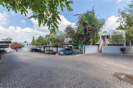 False - Apartment For Sale in Morningside, Sandton, Gauteng - M117107