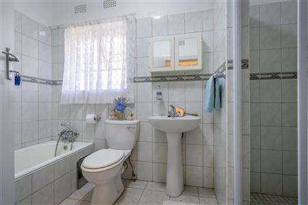 False - House For Sale in Gallo Manor, Sandton, Gauteng - M119659