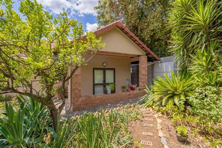 False - House For Sale in Gallo Manor, Sandton, Gauteng - M119659