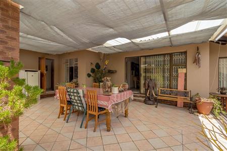 False - House For Sale in Gallo Manor, Sandton, Gauteng - M119659