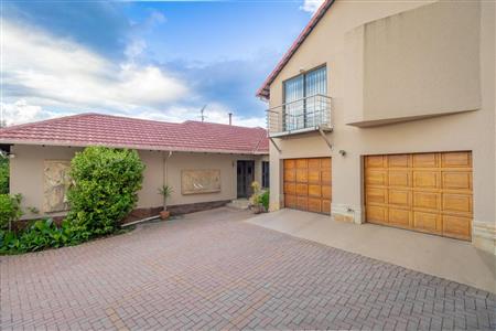 False - House For Sale in Gallo Manor, Sandton, Gauteng - M119659