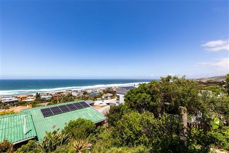 False - House For Sale in Outeniqua Strand, Groot Brakrivier, Western Cape - M119683