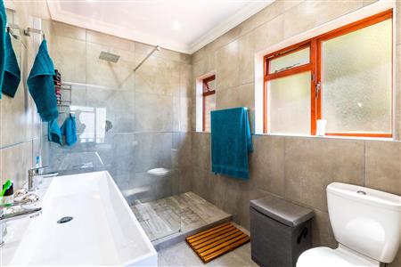 False - House For Sale in Outeniqua Strand, Groot Brakrivier, Western Cape - M119683