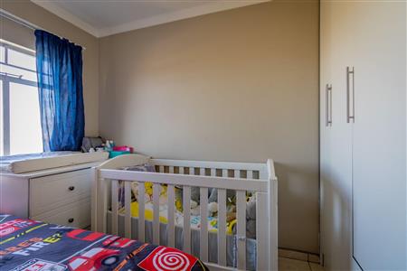 False - Apartment For Sale in Fleurhof, Roodepoort, Gauteng - M119152