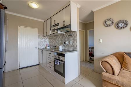 False - Apartment For Sale in Fleurhof, Roodepoort, Gauteng - M119152