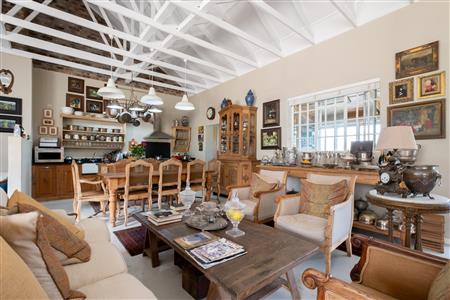 False - House For Sale in Sir Lowrys Pass, Somerset West, Western Cape - M120000