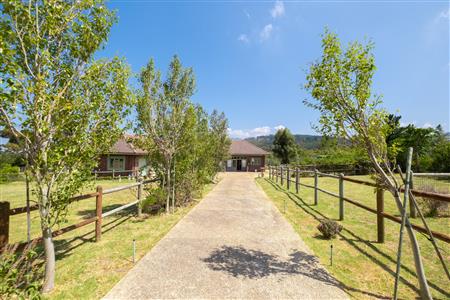 False - House For Sale in Sir Lowrys Pass, Somerset West, Western Cape - M120000
