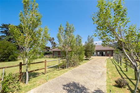False - House For Sale in Sir Lowrys Pass, Somerset West, Western Cape - M120000