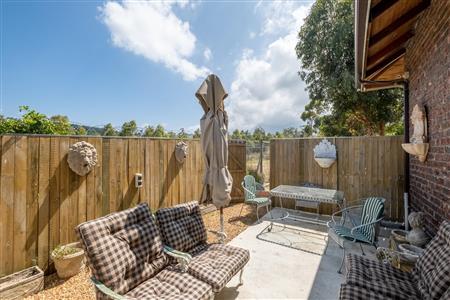 False - House For Sale in Sir Lowrys Pass, Somerset West, Western Cape - M120000