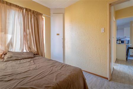 False - Apartment For Sale in Little Falls, Roodepoort, Gauteng - M120024