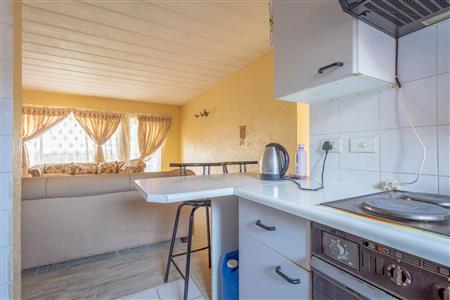 False - Apartment For Sale in Little Falls, Roodepoort, Gauteng - M120024