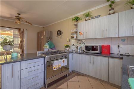 False - Farm For Sale in Wigwam, Rustenburg, North West - M120075