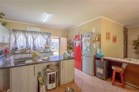 False - Farm For Sale in Wigwam, Rustenburg, North West - M120075