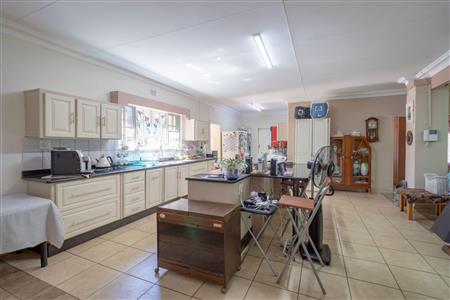 False - Farm For Sale in Wigwam, Rustenburg, North West - M120075