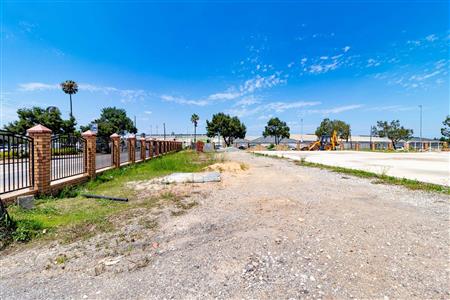False - Commercial Property For Sale in George East, George, Western Cape - M120076