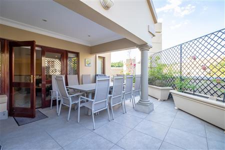 False - Apartment For Sale in Hyde Park, Sandton, Gauteng - M120140