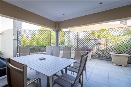 False - Apartment For Sale in Hyde Park, Sandton, Gauteng - M120140