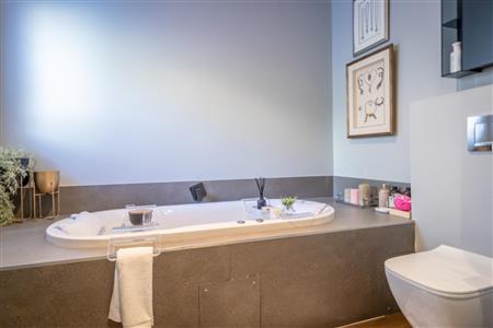 False - Apartment For Sale in Hyde Park, Sandton, Gauteng - M120140