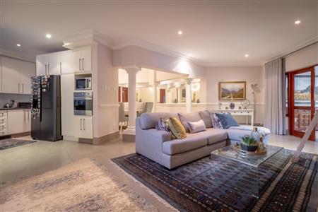 False - Apartment For Sale in Hyde Park, Sandton, Gauteng - M120140