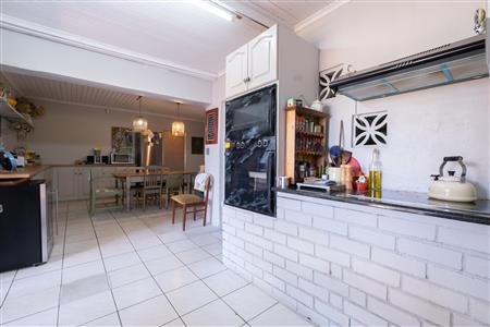 False - Farm For Sale in Klein Drakenstein, Paarl, Western Cape - M120164