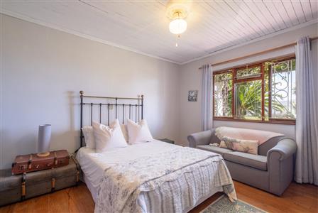 False - Farm For Sale in Klein Drakenstein, Paarl, Western Cape - M120164