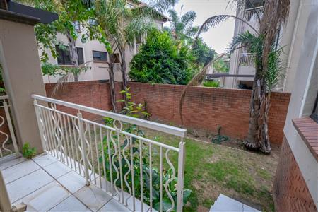 False - Apartment For Sale in Sunninghill, Sandton, Gauteng - M120186