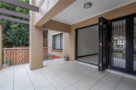 False - Apartment For Sale in Sunninghill, Sandton, Gauteng - M120189