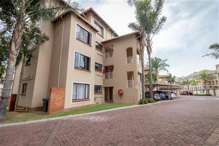 False - Apartment For Sale in Sunninghill, Sandton, Gauteng - M120189