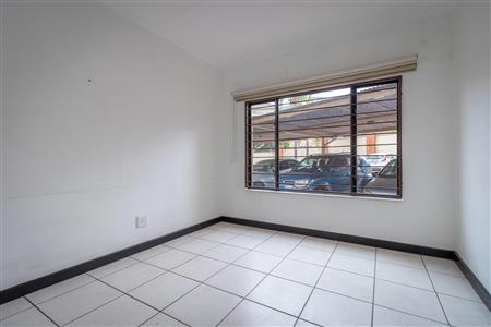 False - Apartment For Sale in Sunninghill, Sandton, Gauteng - M120189