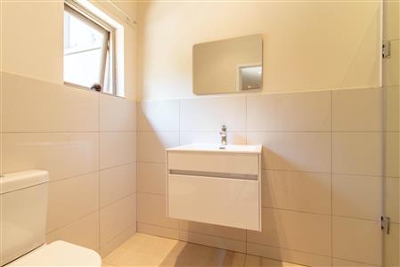 False - House For Sale in Bryanston, Sandton, Gauteng - M120139