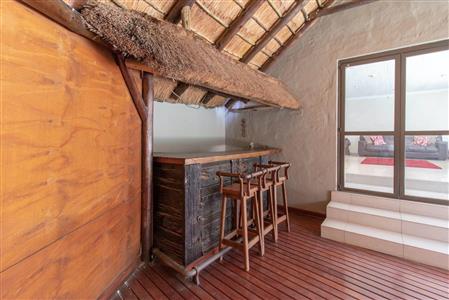 False - House For Sale in Bryanston, Sandton, Gauteng - M120139
