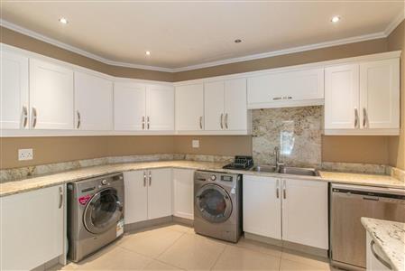 False - House For Sale in Bryanston, Sandton, Gauteng - M120139