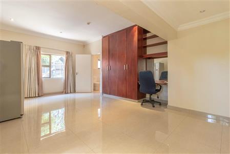 False - House For Sale in Bryanston, Sandton, Gauteng - M120139